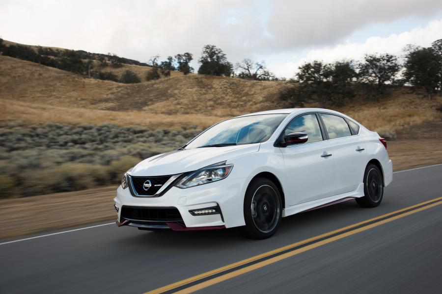  Nissan Sentra Nismo (B17) 2016 года  (фото 2 из 45)